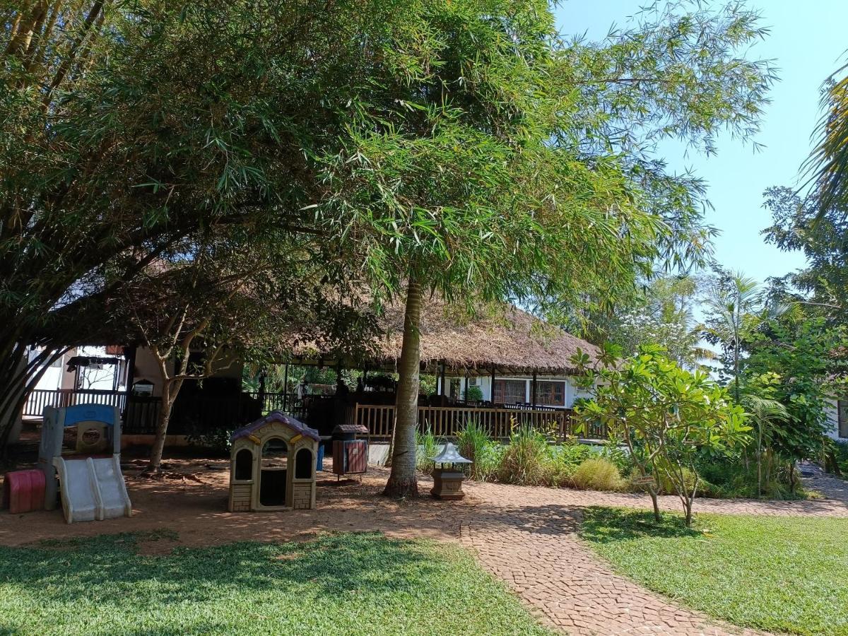 منتجع ديشادان باكووتر Alappuzha المظهر الخارجي الصورة